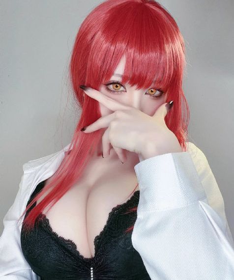 h版白雪公主肉版_十万网红美女美酱