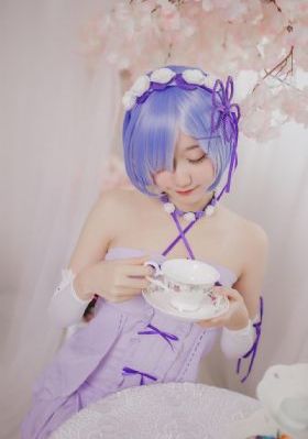 av色噜噜_DVDHD高清在线观看